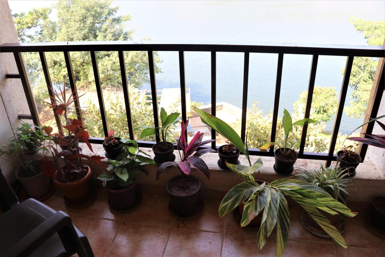 Portofino Apartment ลาวาซา ภายนอก รูปภาพ